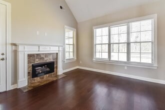 4827 Saddlehorn Cove, Unit 3742 in Memphis, TN - Building Photo - Building Photo