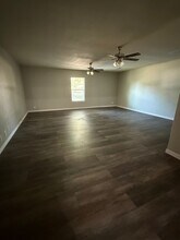 1534 Lime Leaf Ln in Duncanville, TX - Foto de edificio - Building Photo
