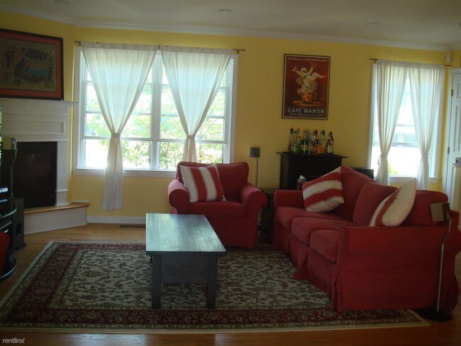 39 Oak St-Unit -Apt 3 in Stamford, CT - Building Photo - Building Photo