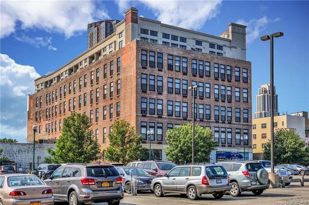 25 Leroy Pl in New Rochelle, NY - Building Photo - Building Photo