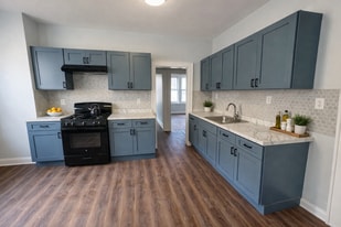 55 Schley St in Newark, NJ - Building Photo