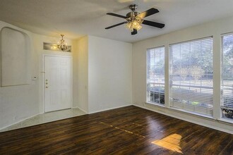 3925 Cobblestone Ct in Plano, TX - Foto de edificio - Building Photo