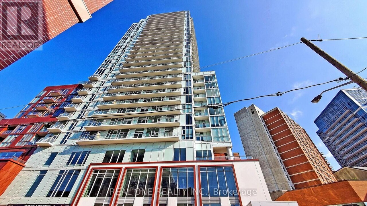 33-1233 Helendale Ave in Toronto, ON - Building Photo