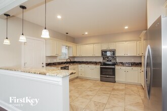 7879 Smith Pond Dr in Denver, NC - Foto de edificio - Building Photo