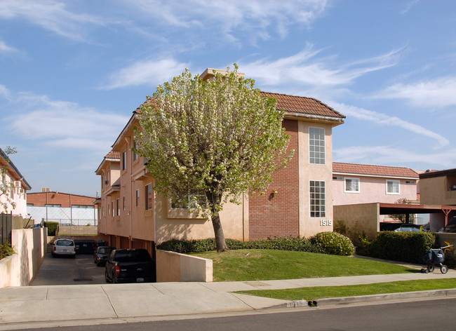 1515 Acacia St in Alhambra, CA - Building Photo - Building Photo