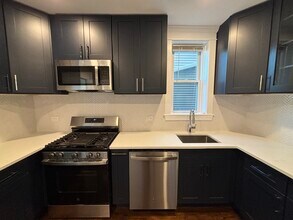 4317 N Ashland Ave, Unit 1 in Chicago, IL - Building Photo - Building Photo