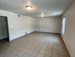 2420 Webster Ct in Maryville, TN - Foto de edificio - Building Photo