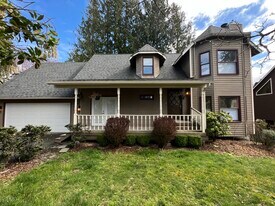 15511 45th Pl W in Lynnwood, WA - Building Photo