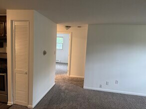 349 Hildreth St in Lowell, MA - Building Photo - Building Photo
