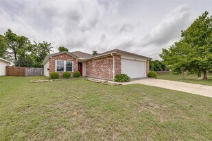 1601 Elm St in Anna, TX - Building Photo