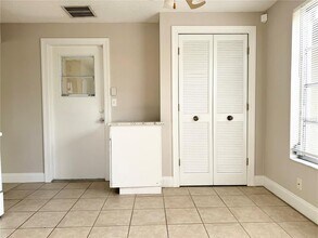 237 Matisse Cir N in Nokomis, FL - Building Photo - Building Photo