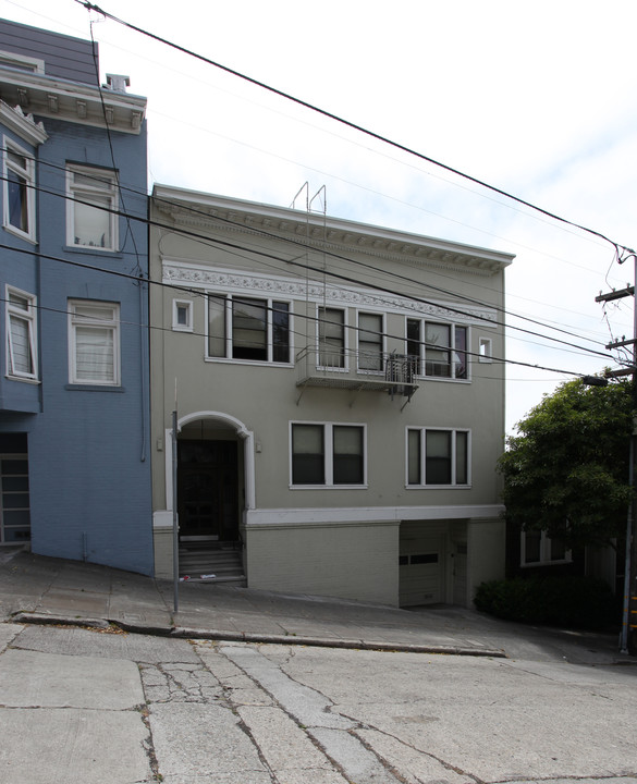 1349 Greenwich St in San Francisco, CA - Building Photo