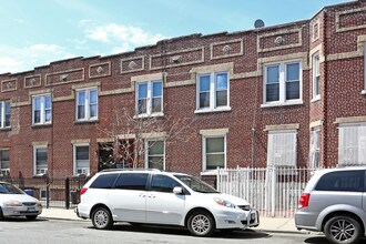 1126 Rogers Ave in Brooklyn, NY - Foto de edificio - Building Photo