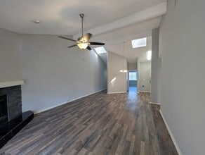 1125 Highpoint Rd in Bedford, TX - Building Photo - Building Photo