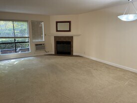 39199 Guardino Dr in Fremont, CA - Building Photo