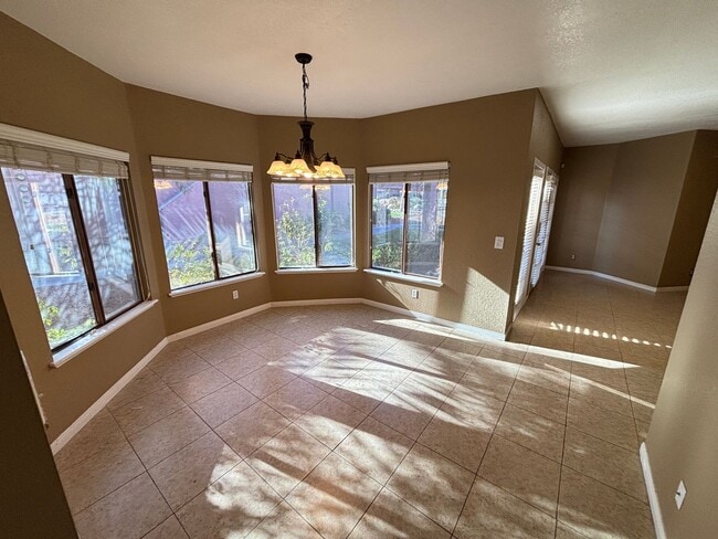 5140 Edna Ave in Las Vegas, NV - Building Photo - Building Photo