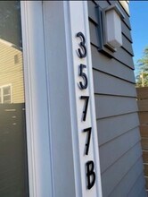 3577 NE Knott St in Portland, OR - Building Photo - Building Photo