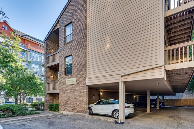 property at 2210 Pearl St