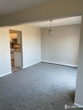 5 Lake Ave in East Brunswick, NJ - Building Photo - Building Photo