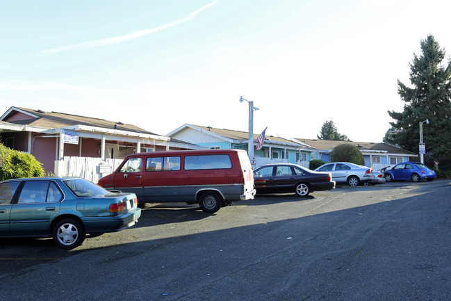 The Wedgewood Apartments in Seattle, WA - Building Photo - Building Photo