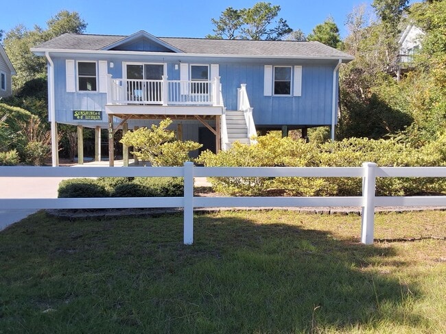 133 Doe Dr in Emerald Isle, NC - Building Photo - Building Photo