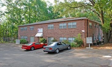 Meridian Oaks Apartments in Tallahassee, FL - Building Photo - Building Photo