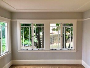 487 Fairbanks Ave in Oakland, CA - Foto de edificio - Building Photo