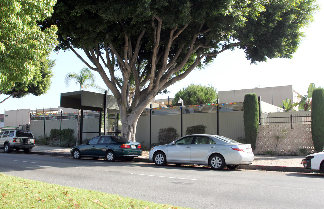 Clearwater Apartments in Paramount, CA - Building Photo