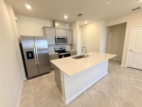 2346 Southbury Dr in Kissimmee, FL - Building Photo - Building Photo