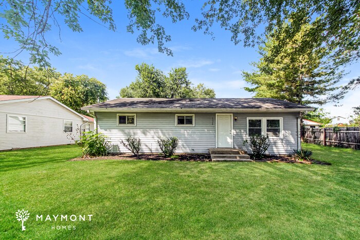 5326 White River St in Greenwood, IN - Building Photo