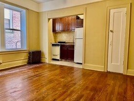 5-7 KELLY Pky in Bayonne, NJ - Building Photo