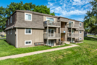 Concord Sq Apartments in Kansas City, KS - Foto de edificio - Building Photo