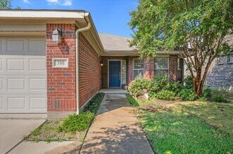 300 Bluefinch Dr in Little Elm, TX - Building Photo - Building Photo