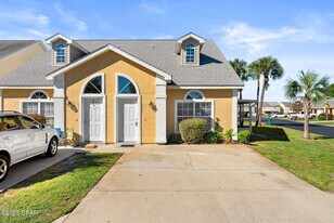 133 White Cap Wy in Panama City Beach, FL - Building Photo