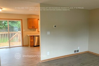 13324 Natchez Ave in Savage, MN - Building Photo - Building Photo