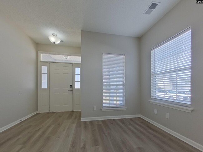 110 Ridge Spring Dr in Columbia, SC - Foto de edificio - Building Photo