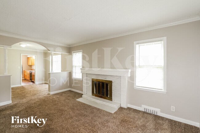 9005 E 68 Terrace in Raytown, MO - Building Photo - Building Photo