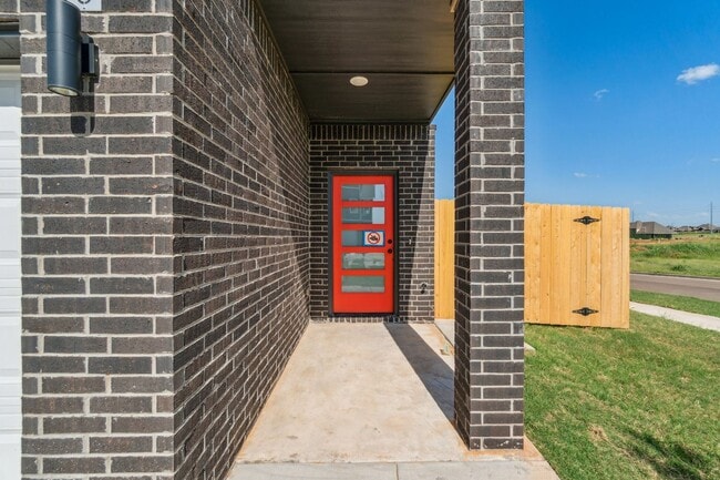 19610 Molly Dr in Edmond, OK - Building Photo - Building Photo