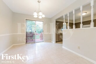 909 NE 81st St in Kansas City, MO - Building Photo - Building Photo