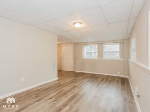 7601 Wycombe Dr N in Jacksonville, FL - Building Photo - Building Photo
