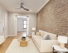 345 W 53rd St in New York, NY - Building Photo