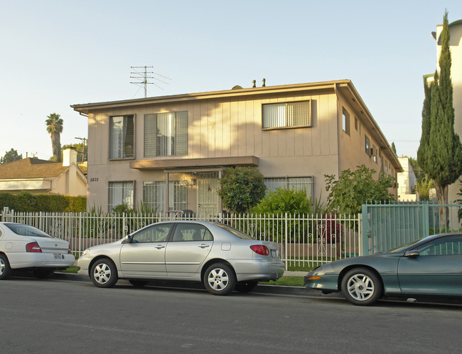 5833 Lexington Ave in Los Angeles, CA - Building Photo - Building Photo