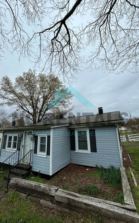 715 3rd Ave in Reidsville, NC - Building Photo