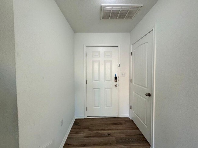 15206 Walcott Dr in Austin, TX - Building Photo - Building Photo