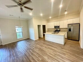 556 Stone Brook Pl in Brandon, MS - Building Photo - Building Photo