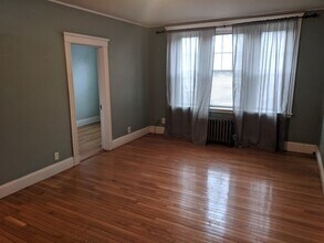 30 Jamaicaway, Unit 1 in Boston, MA - Foto de edificio - Building Photo