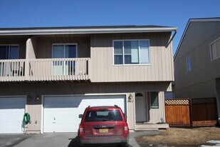 17403 Stonewood Place in Anchorage, AK - Building Photo