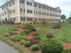 10 Sentinel Court in Manchester, NH - Building Photo - Building Photo