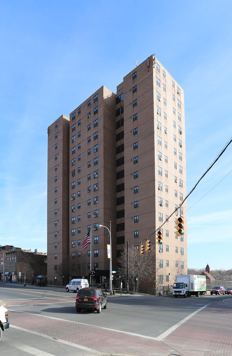 Townsend Park Homes in Albany, NY - Building Photo