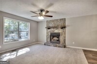 5960 Sutton Pl in Douglasville, GA - Foto de edificio - Building Photo